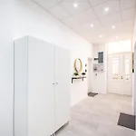 Stylish Nest With Ac Lägenhet Budapest