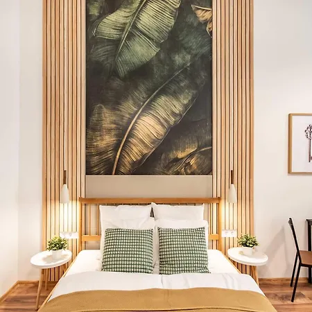Stylish Nest With Ac Budapešť