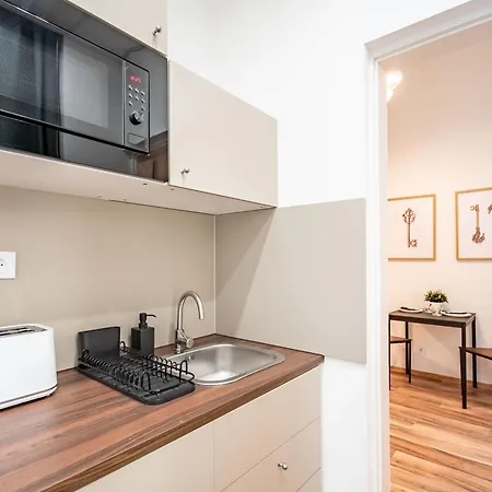 Apartment Stylish Nest With Ac