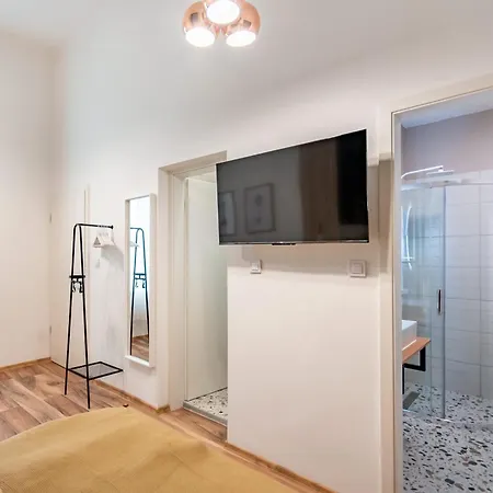 Stylish Nest With Ac